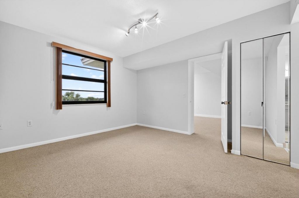 3507 Village Boulevard, Unit 401, West Palm Beach, FL 33409 Photo