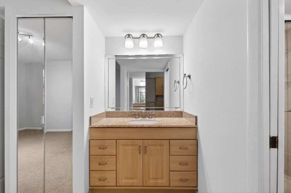 3507 Village Boulevard, Unit 401, West Palm Beach, FL 33409 Photo