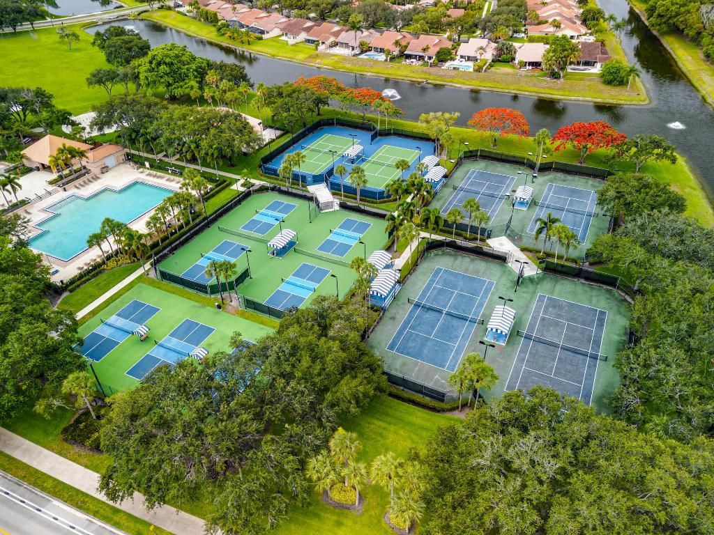 3507 Village Boulevard, Unit 401, West Palm Beach, FL 33409 Photo