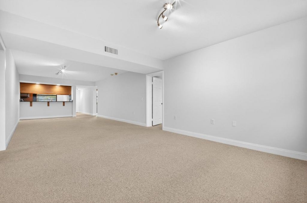 3507 Village Boulevard, Unit 401, West Palm Beach, FL 33409 Photo