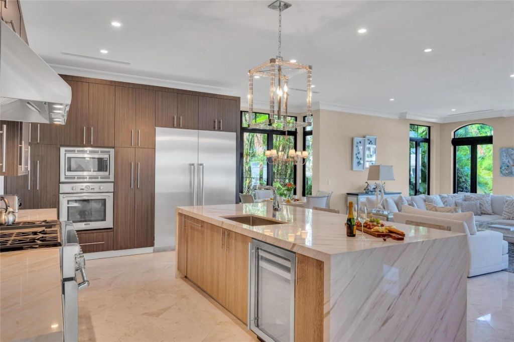 156 Fiesta Way, Fort Lauderdale, FL 33301 Photo