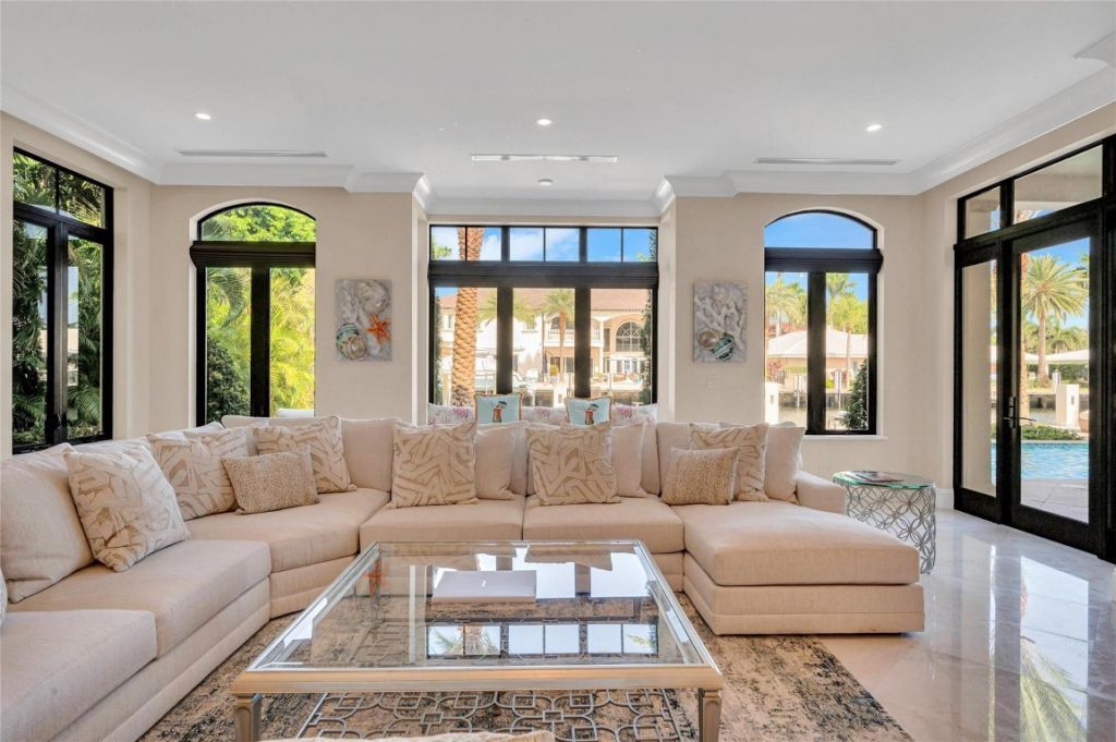 156 Fiesta Way, Fort Lauderdale, FL 33301 Photo