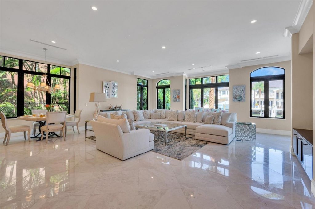 156 Fiesta Way, Fort Lauderdale, FL 33301 Photo