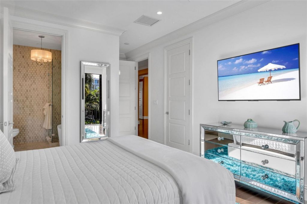 156 Fiesta Way, Fort Lauderdale, FL 33301 Photo