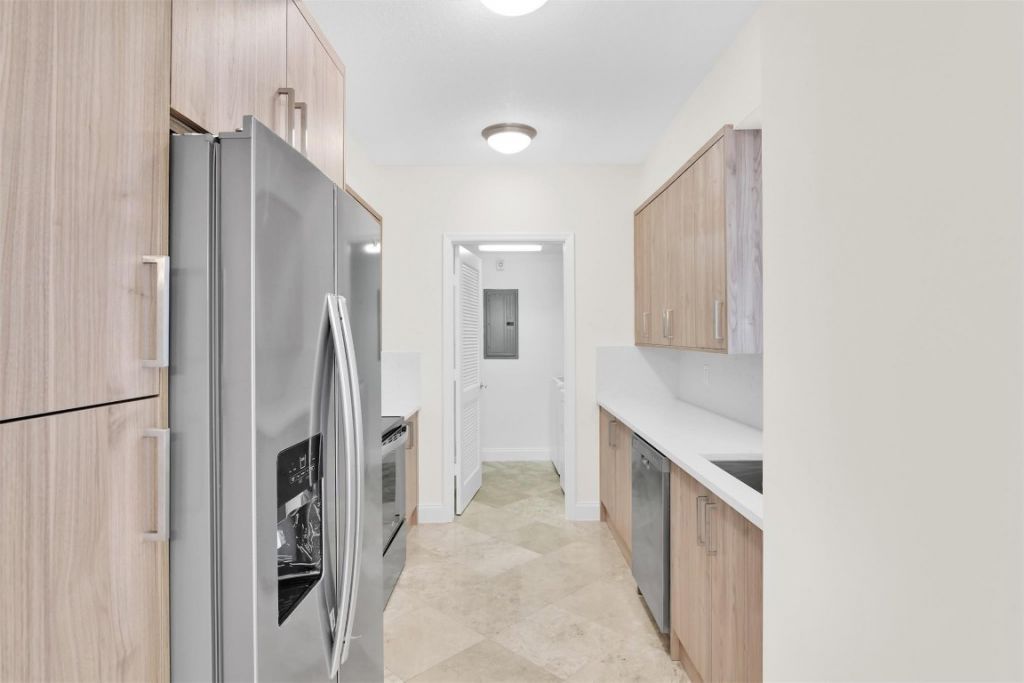 101 SE 20th Avenue, Unit 406, Deerfield Beach, FL 33441 Photo