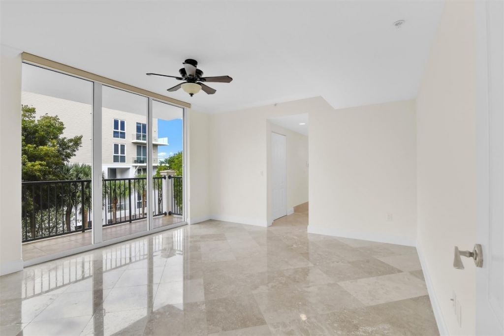 101 SE 20th Avenue, Unit 406, Deerfield Beach, FL 33441 Photo