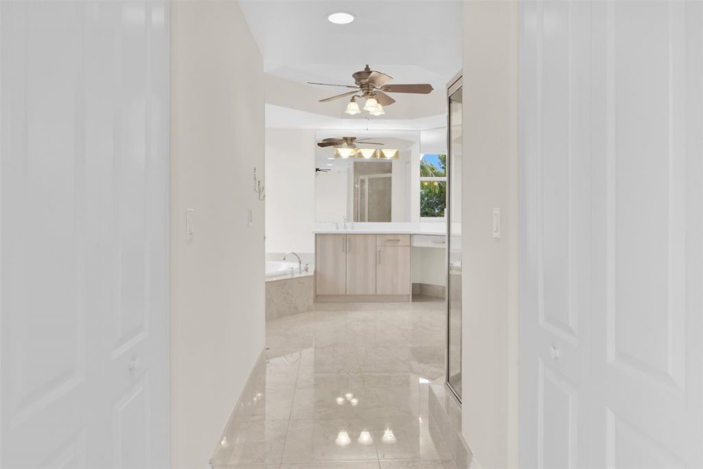 101 SE 20th Avenue, Unit 406, Deerfield Beach, FL 33441 Photo