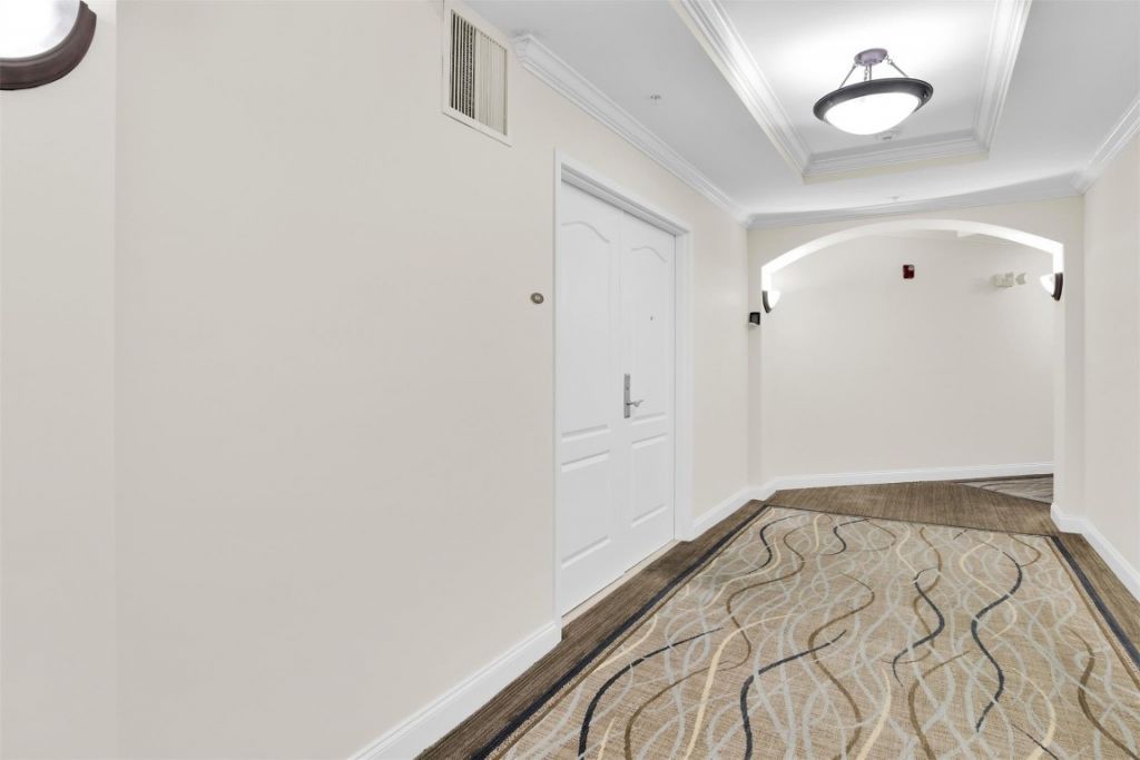 101 SE 20th Avenue, Unit 406, Deerfield Beach, FL 33441 Photo