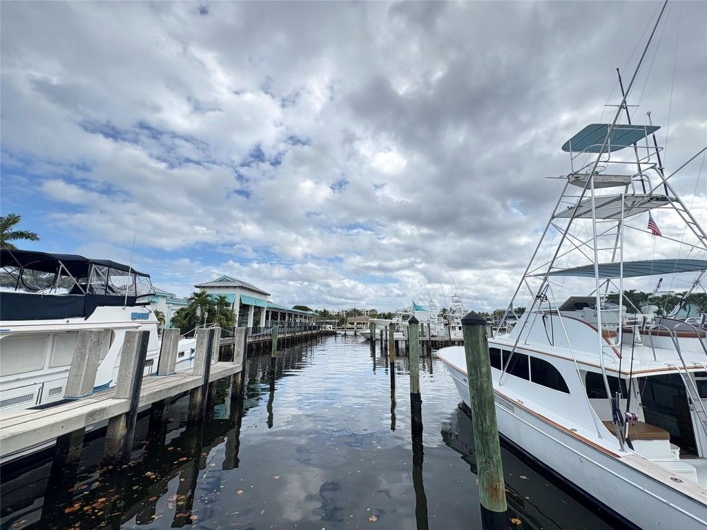 101 SE 20th Avenue, Unit 406, Deerfield Beach, FL 33441 Photo