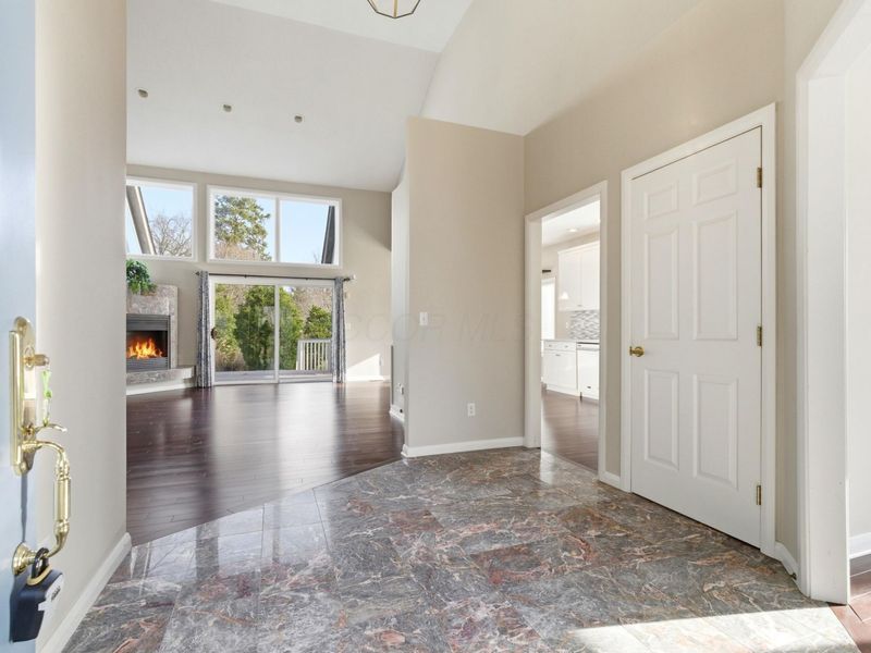 788 Katherines Ridge Lane, Columbus, OH 43235 Photo 5