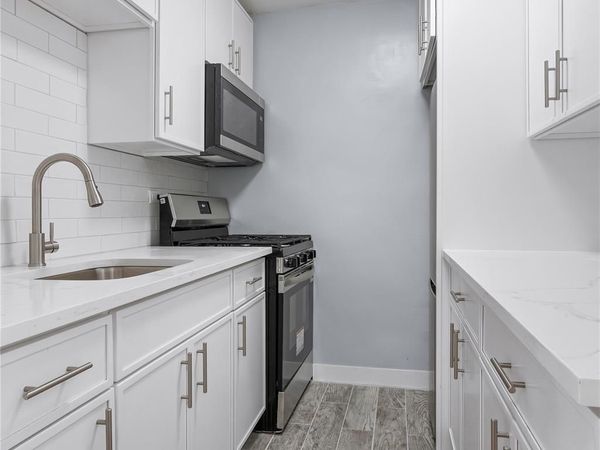 5015 39th Street, Unit 1F, Sunnyside, NY 11104