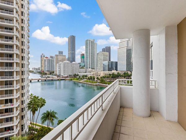 801 Brickell Key Blvd, Unit 1005, Miami, FL 33131