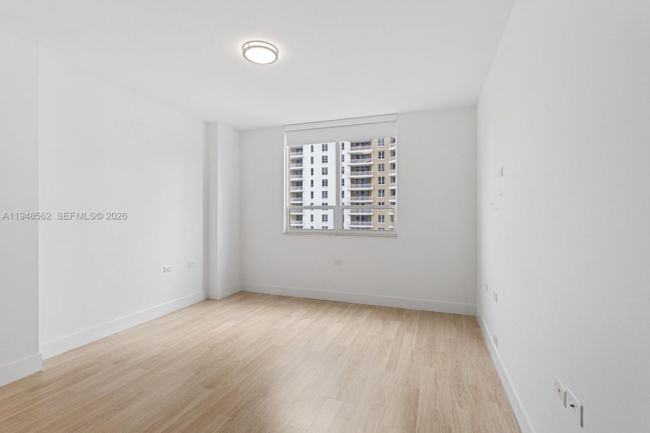 801 Brickell Key Blvd, Unit 1005, Miami, FL 33131 Photo