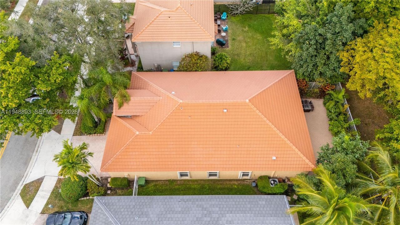 16310 Sapphire Dr, Weston, FL 33331 Photo