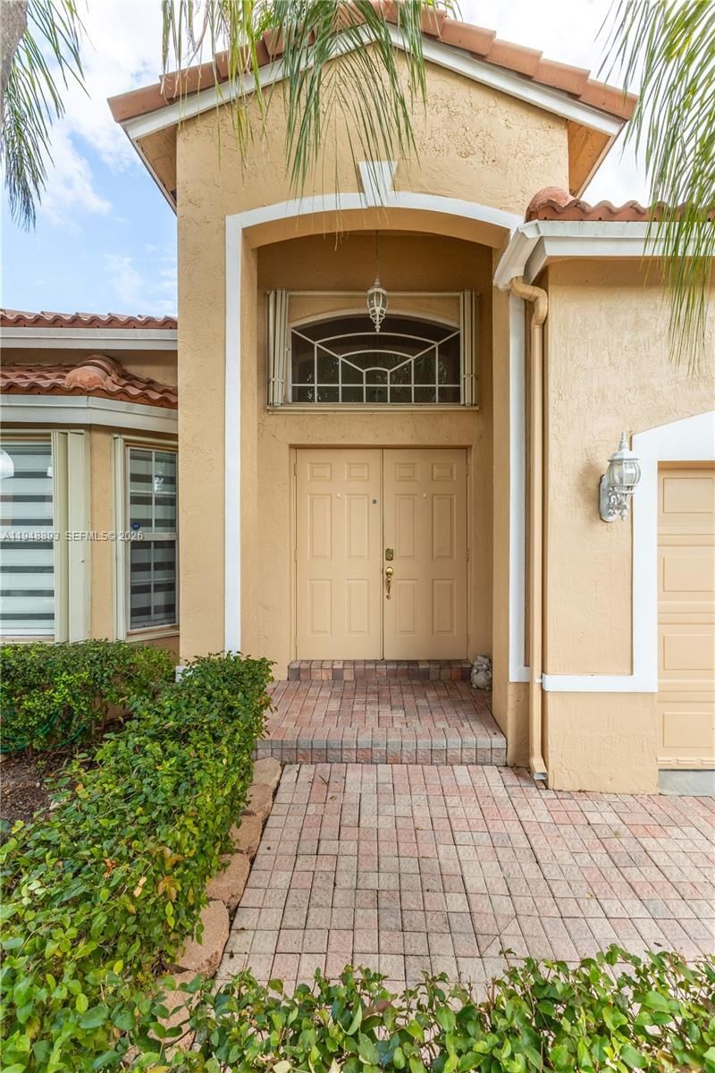 16310 Sapphire Dr, Weston, FL 33331 Photo