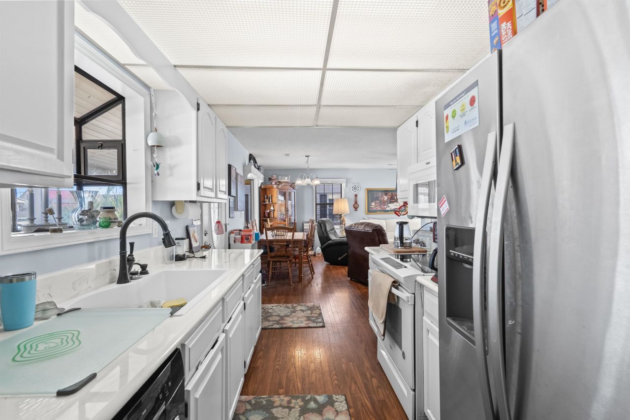 6001 6018 South Kings Hwy. Photo 15