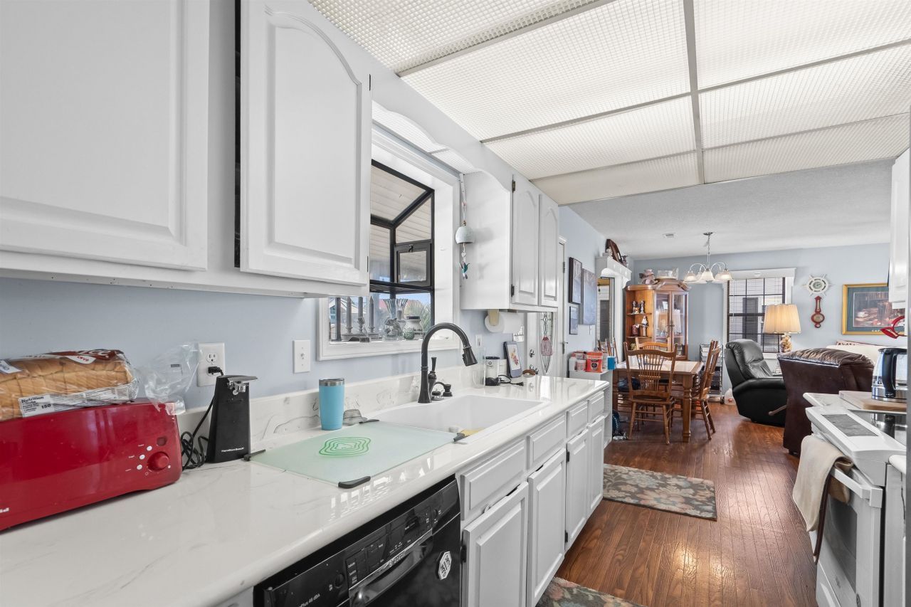 6001 6018 South Kings Hwy. Photo 17