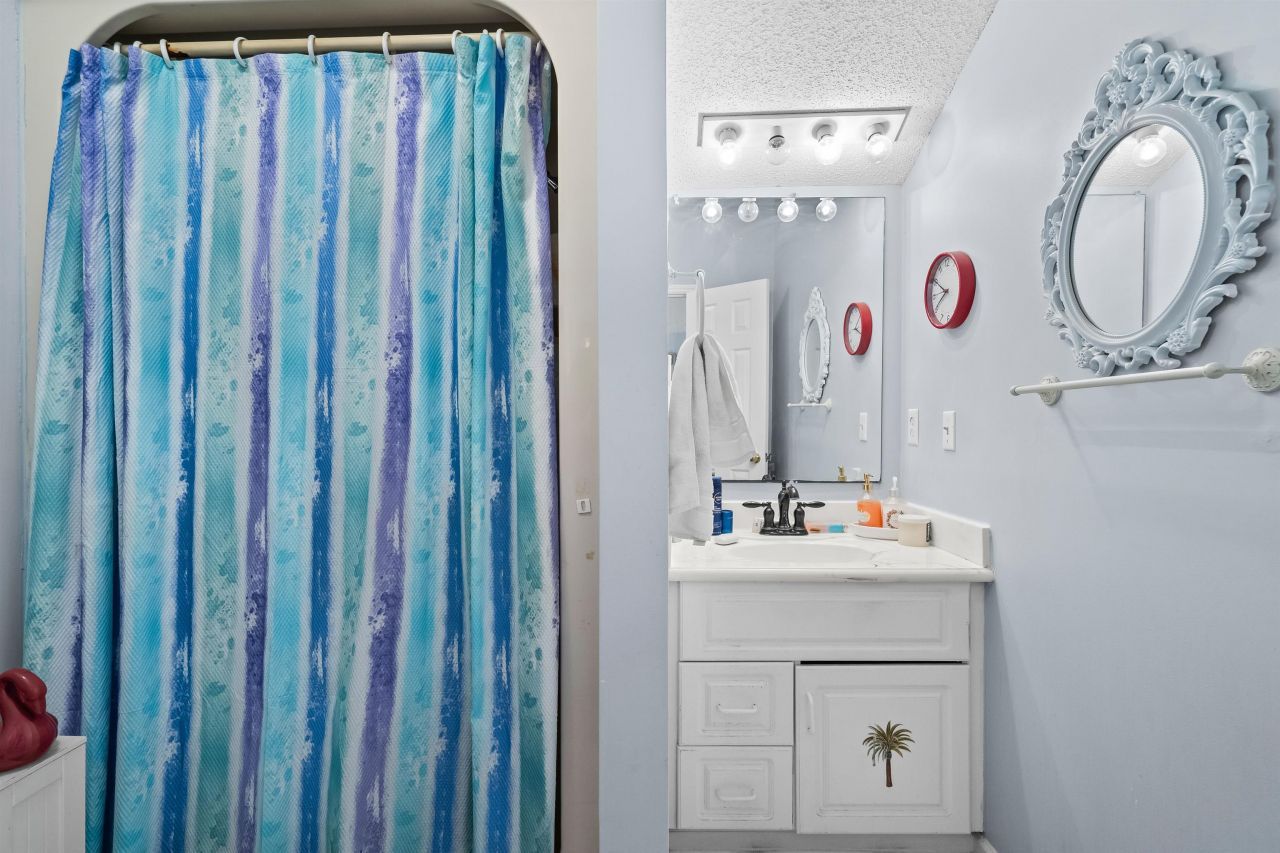 6001 6018 South Kings Hwy. Photo 32