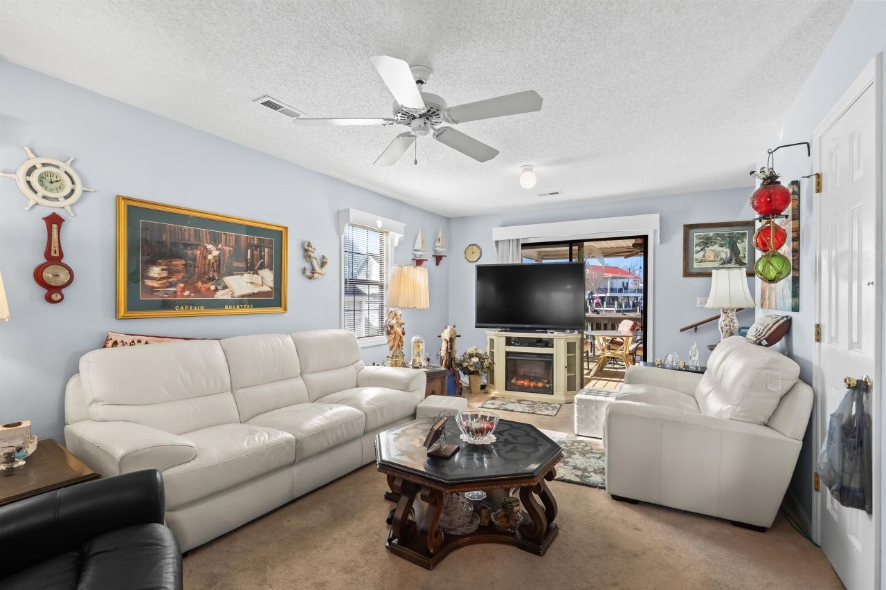 6001 6018 South Kings Hwy. Photo 7