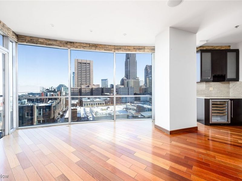 701 W Lakeside Avenue, Unit 1103, Cleveland, OH 44113 Photo 8