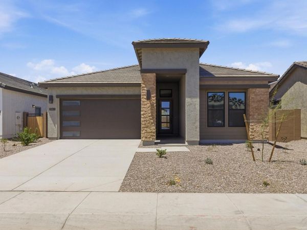 42088 N Tiger Way, San Tan Valley, AZ 85140