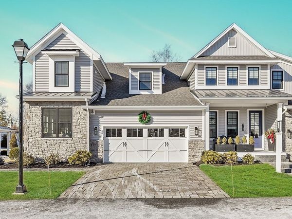 15 Rowell Ln, Unit 15, Middleton, MA 01949