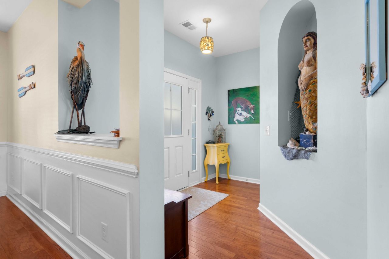 407 Forsythia Avenue Photo 13