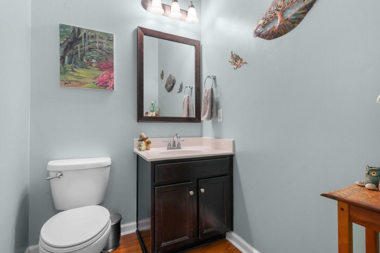 407 Forsythia Avenue Photo 16