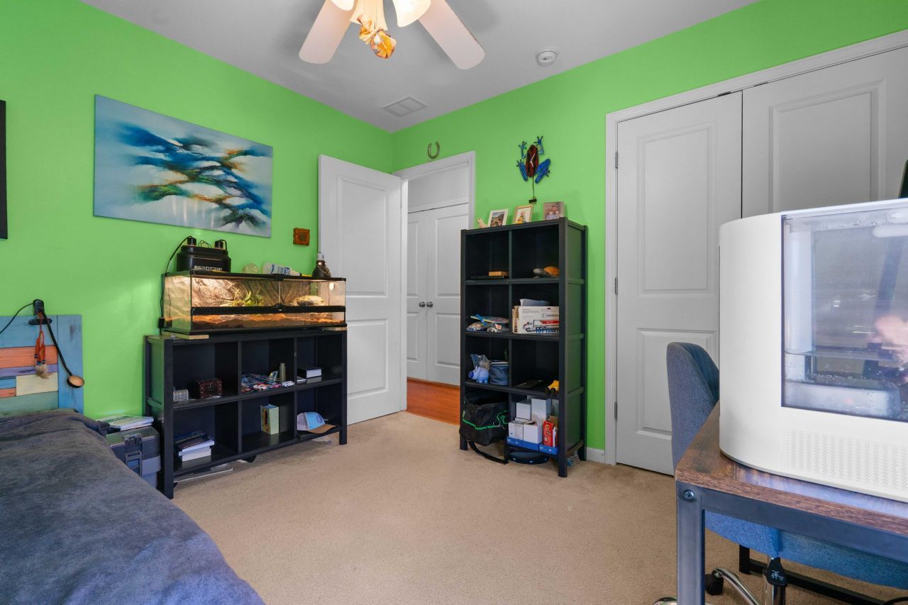 407 Forsythia Avenue Photo 29