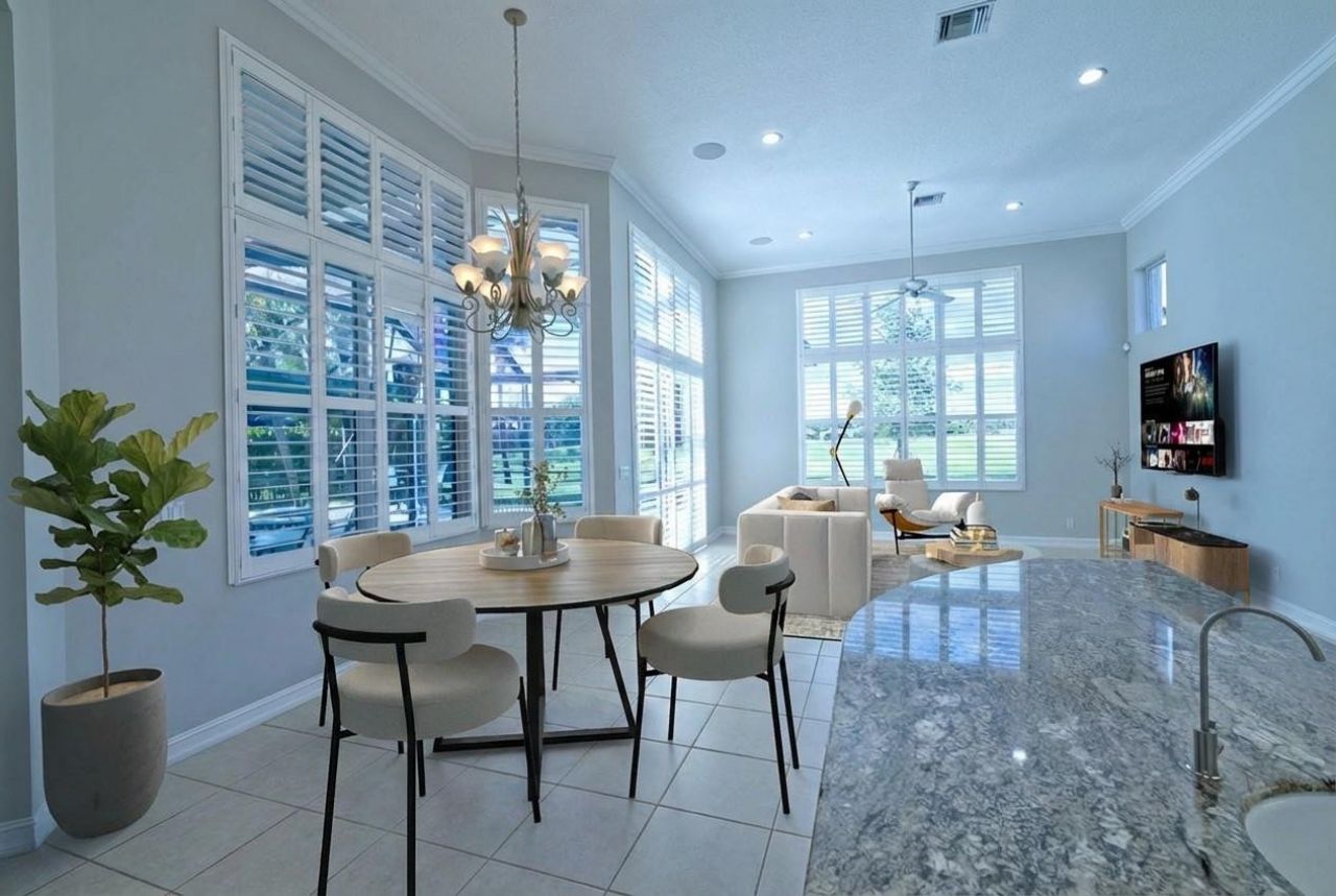 9016 Lakes Blvd, West Palm Beach, FL 33412 Photo