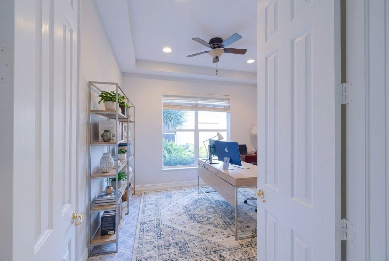 9016 Lakes Blvd, West Palm Beach, FL 33412 Photo