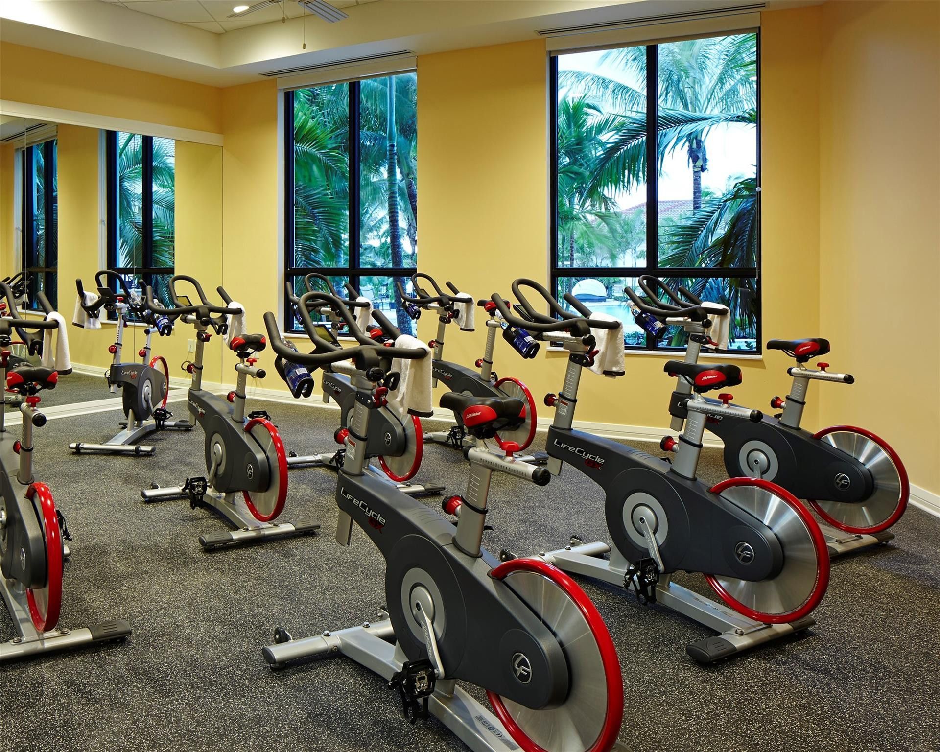 9016 Lakes Blvd, West Palm Beach, FL 33412 Photo