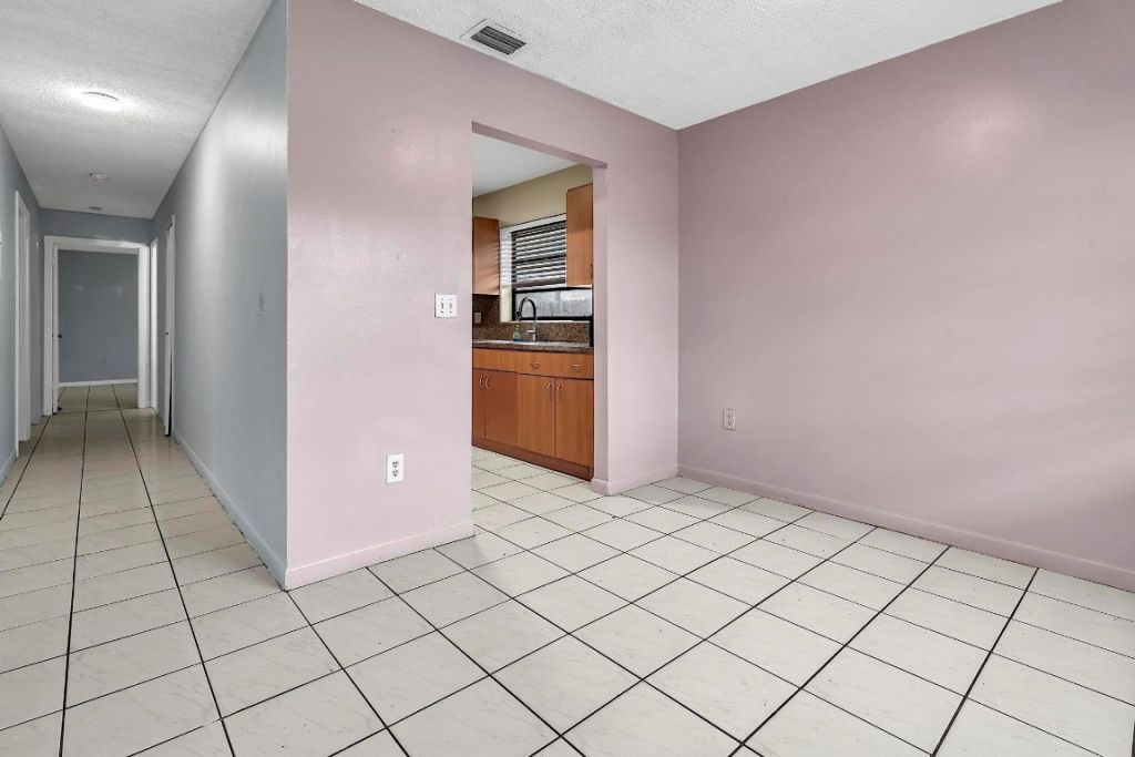 2826-2828 SW 32nd Ct, Miami, FL 33133 Photo