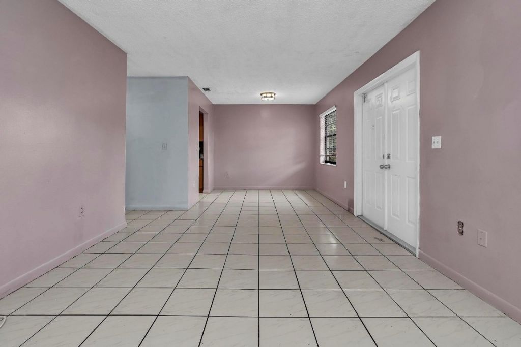 2826-2828 SW 32nd Ct, Miami, FL 33133 Photo