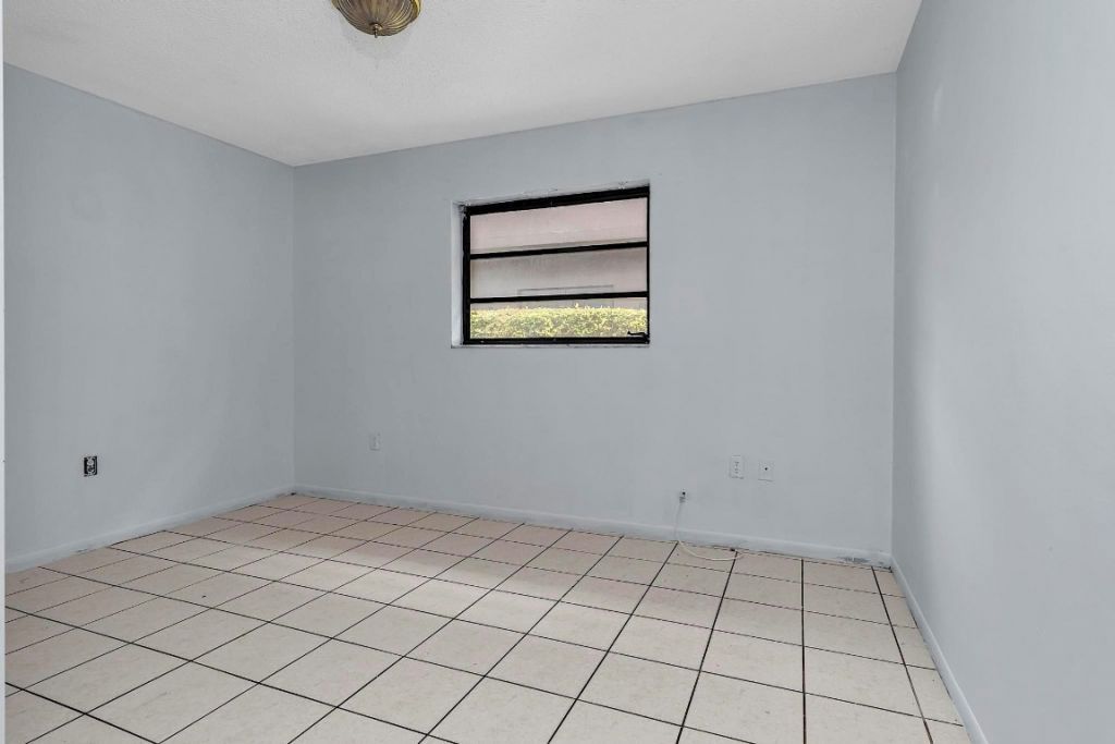 2826-2828 SW 32nd Ct, Miami, FL 33133 Photo