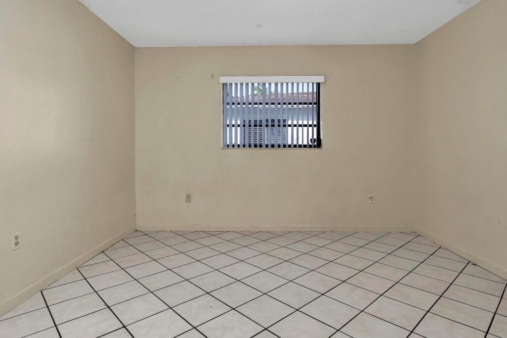 2826-2828 SW 32nd Ct, Miami, FL 33133 Photo