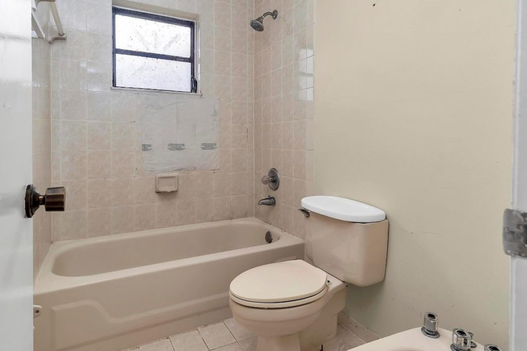 2826-2828 SW 32nd Ct, Miami, FL 33133 Photo