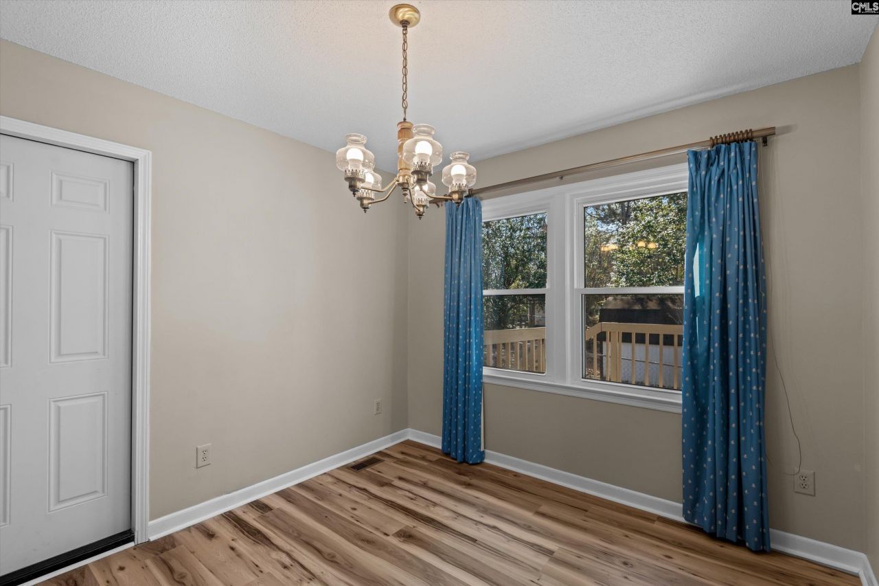 2402 Breezewood Road Photo 6