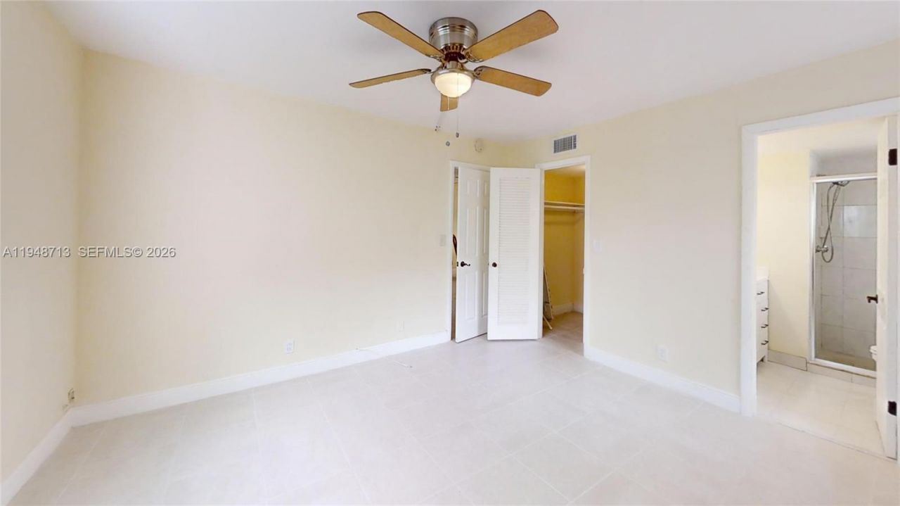 2800 W Sunrise Lakes Dr, Unit 101, Sunrise, FL 33322 Photo