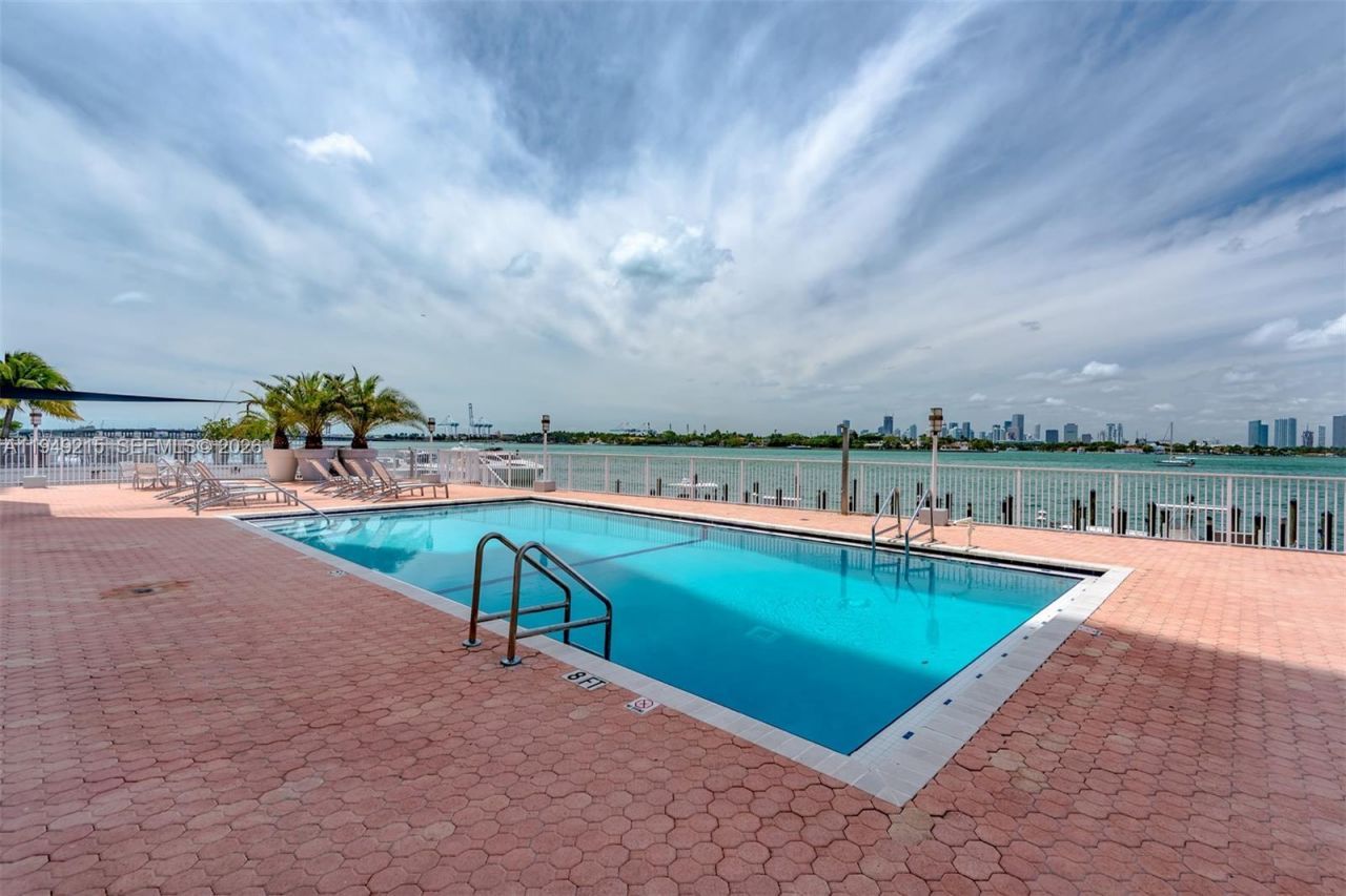 1228 West Ave, Unit 603, Miami Beach, FL 33139 Photo