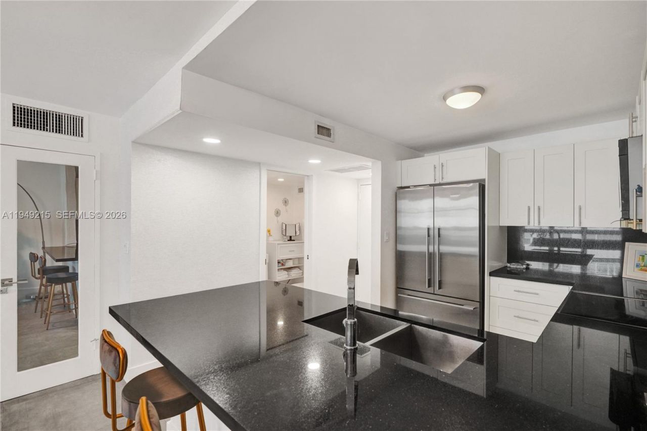 1228 West Ave, Unit 603, Miami Beach, FL 33139 Photo