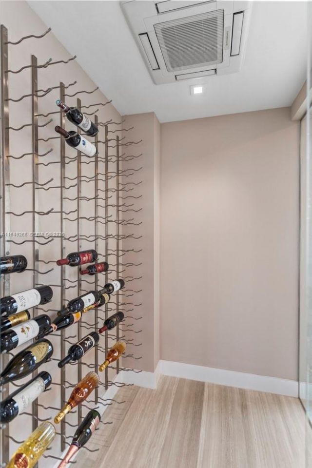 8415 NW 34th Dr, Doral, FL 33122 Photo