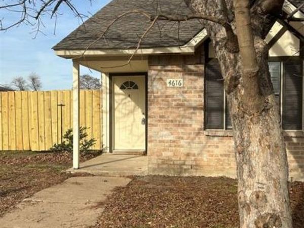 4616 Nervin Street, The Colony, TX 75056