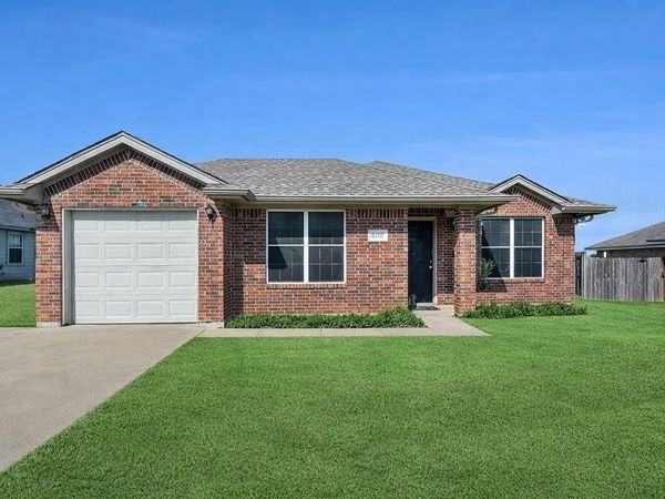 408 Mesquite Drive, Rio Vista, TX 76093