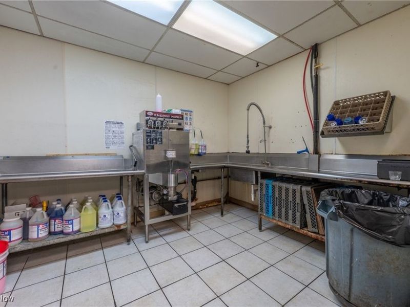 110 S Broadway Street, New Philadelphia, OH 44663 Photo 10