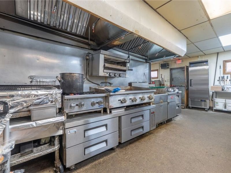 110 S Broadway Street, New Philadelphia, OH 44663 Photo 16