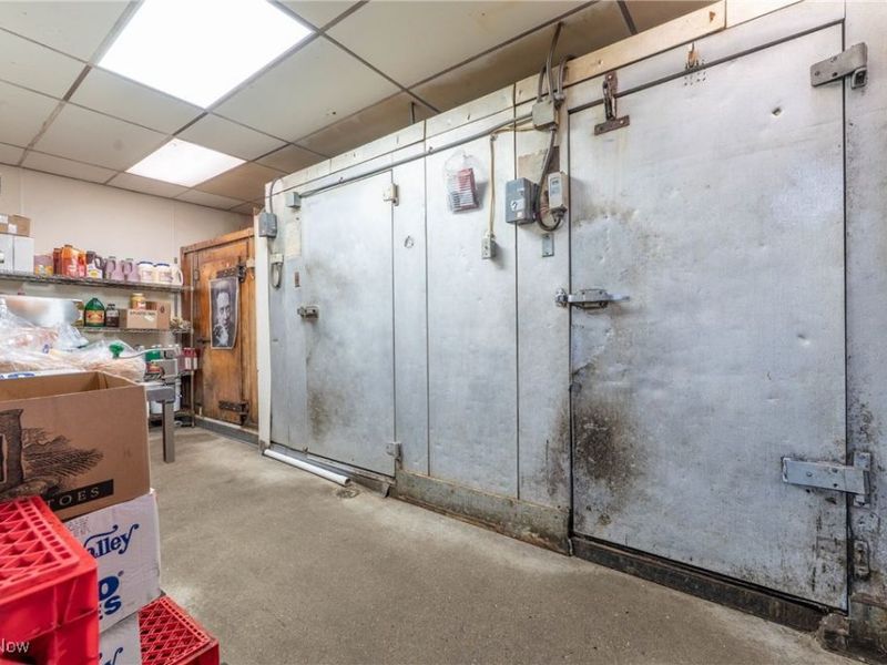 110 S Broadway Street, New Philadelphia, OH 44663 Photo 17