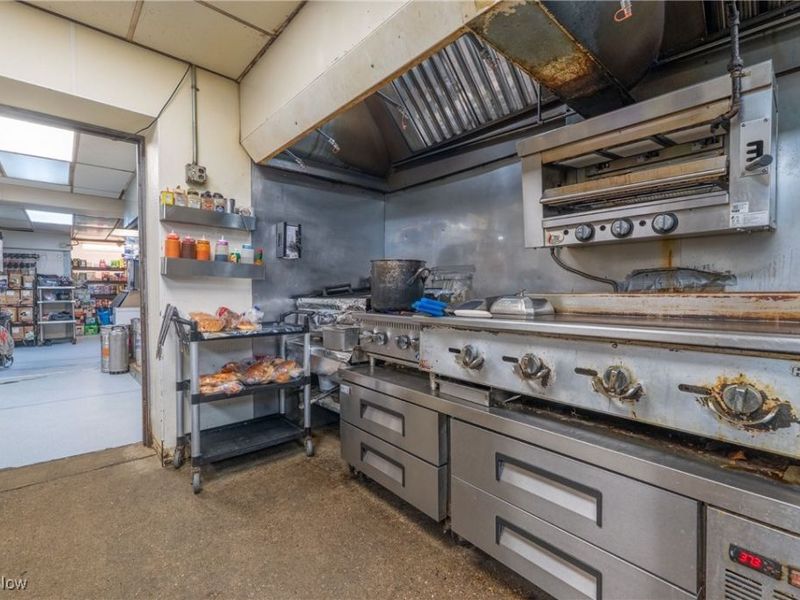 110 S Broadway Street, New Philadelphia, OH 44663 Photo 22