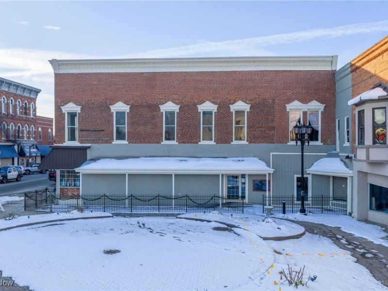 110 S Broadway Street, New Philadelphia, OH 44663 Photo 4