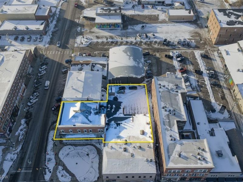 110 S Broadway Street, New Philadelphia, OH 44663 Photo 8